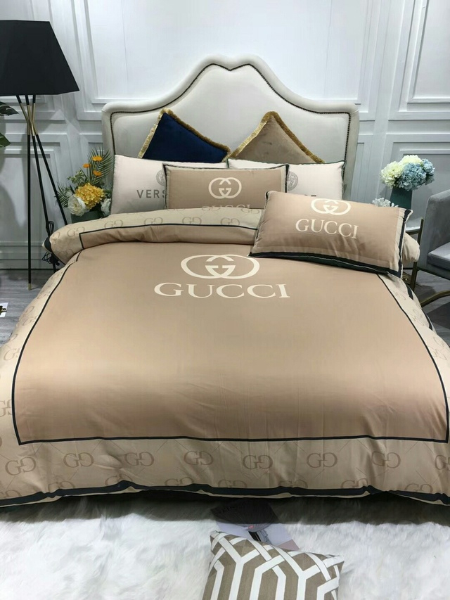 Gucci beige luxury brand bedding set bedspread duvet cover set home decor hn