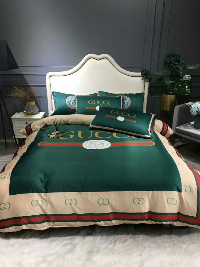 Gucci dark green luxury brand bedding set bedspread duvet cover set home decor hn