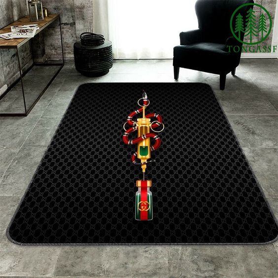 Luxurious gucci snake vacxin limited edition carpet rug home decor