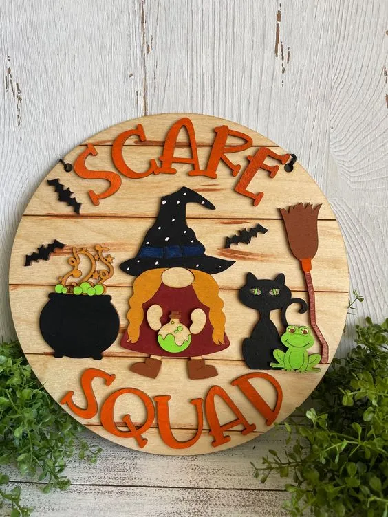 VN Round Wooden Sign 2 Layers