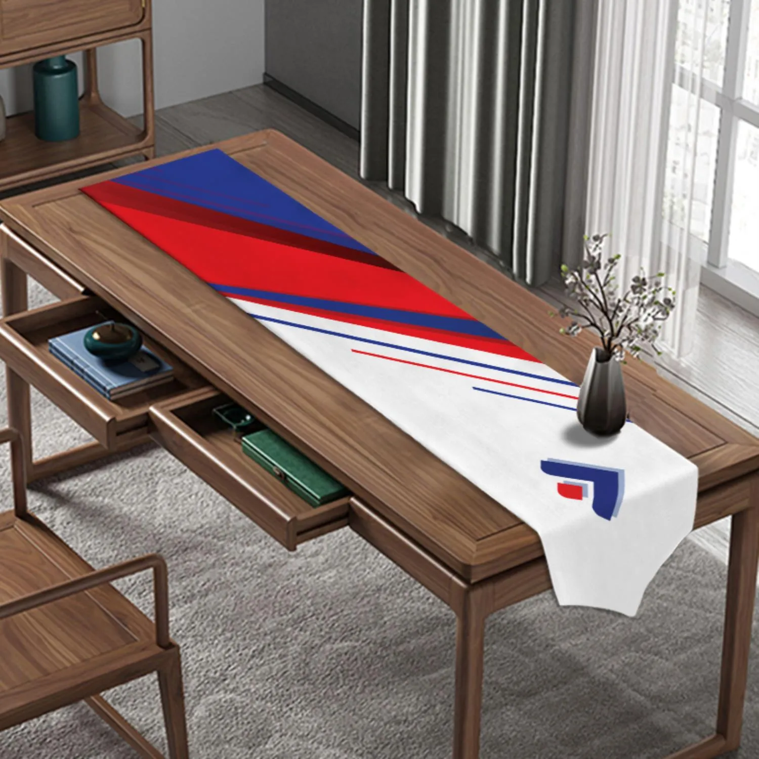 US Table Runner