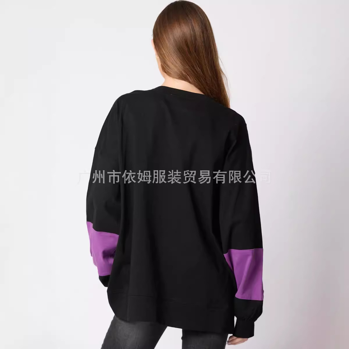 Women’s Color Block Graphic Oversized Sweatshirt