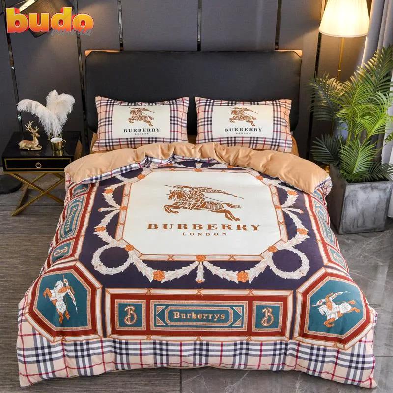 Burberry new fashion bedding set quilt sets duvet cover luxury brand bedding decor bedroom sets