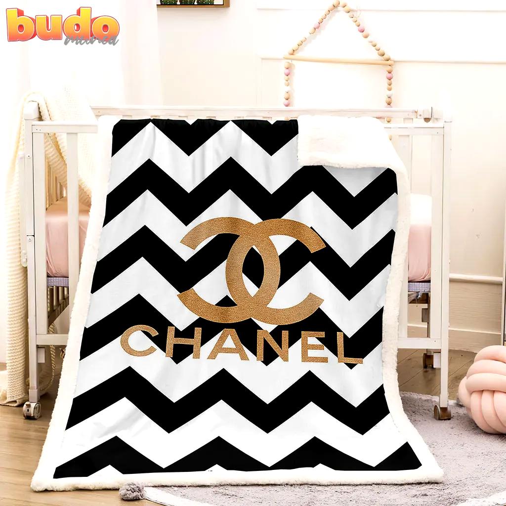 Chanel golden logo black white ziczac luxury brand premium blanket fleece home decor