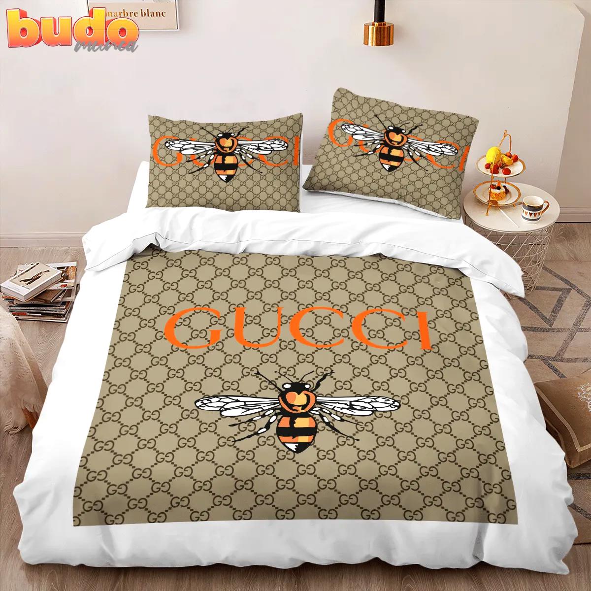Gucci bee hot fashion logo premium luxury brand high-end bedding set lv home decor