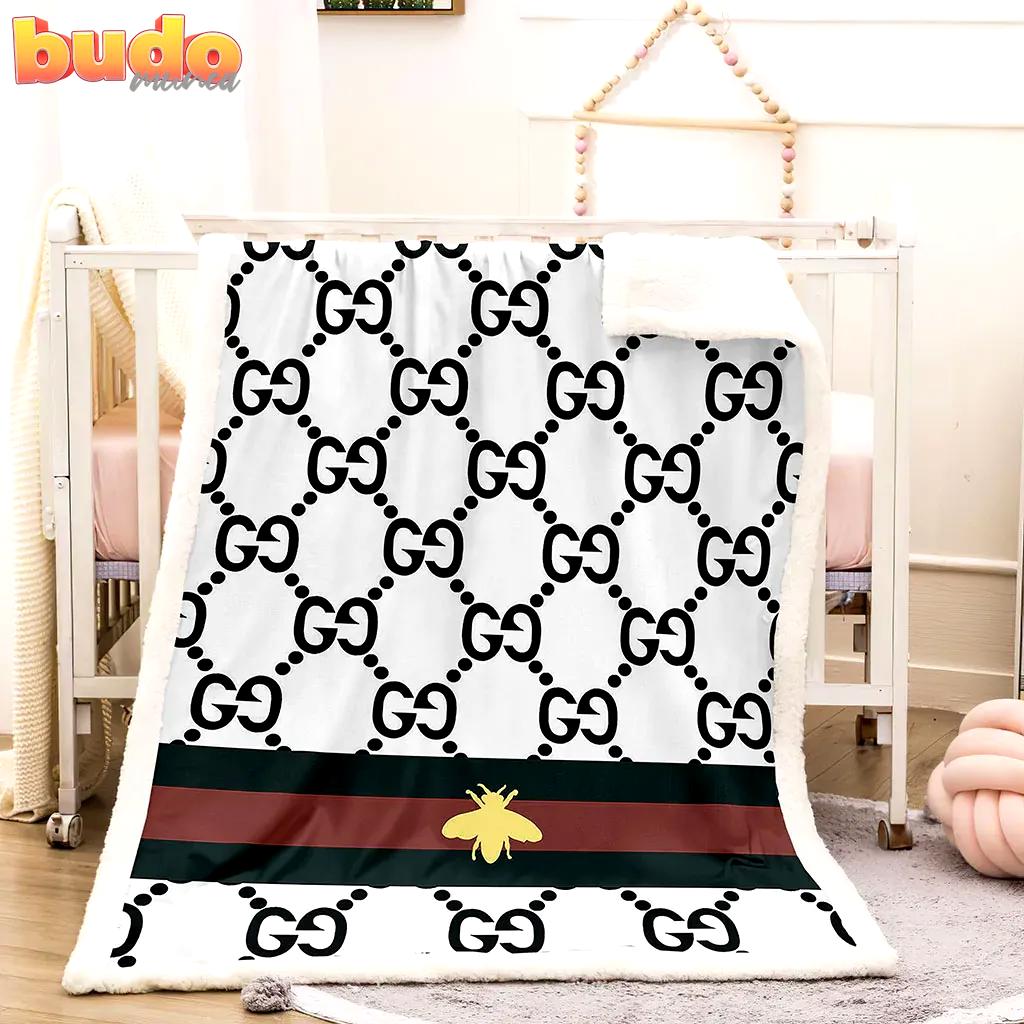 Gucci bee white logo beige luxury brand premium blanket fleece home decor