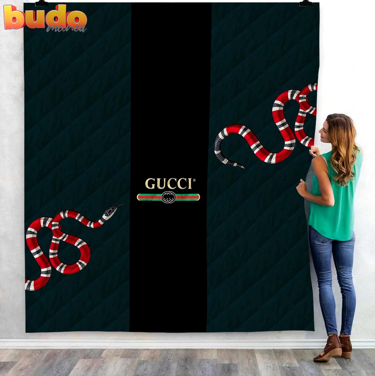 Gucci snake fashion luxury brand premium blanket fleece home decor