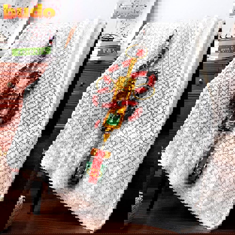 Gucci white snake fashion luxury brand premium blanket fleece home decor