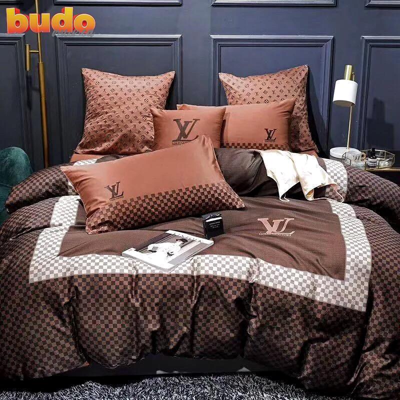 Louis vuitton brown luxury brand high-end bedding set lv home decor