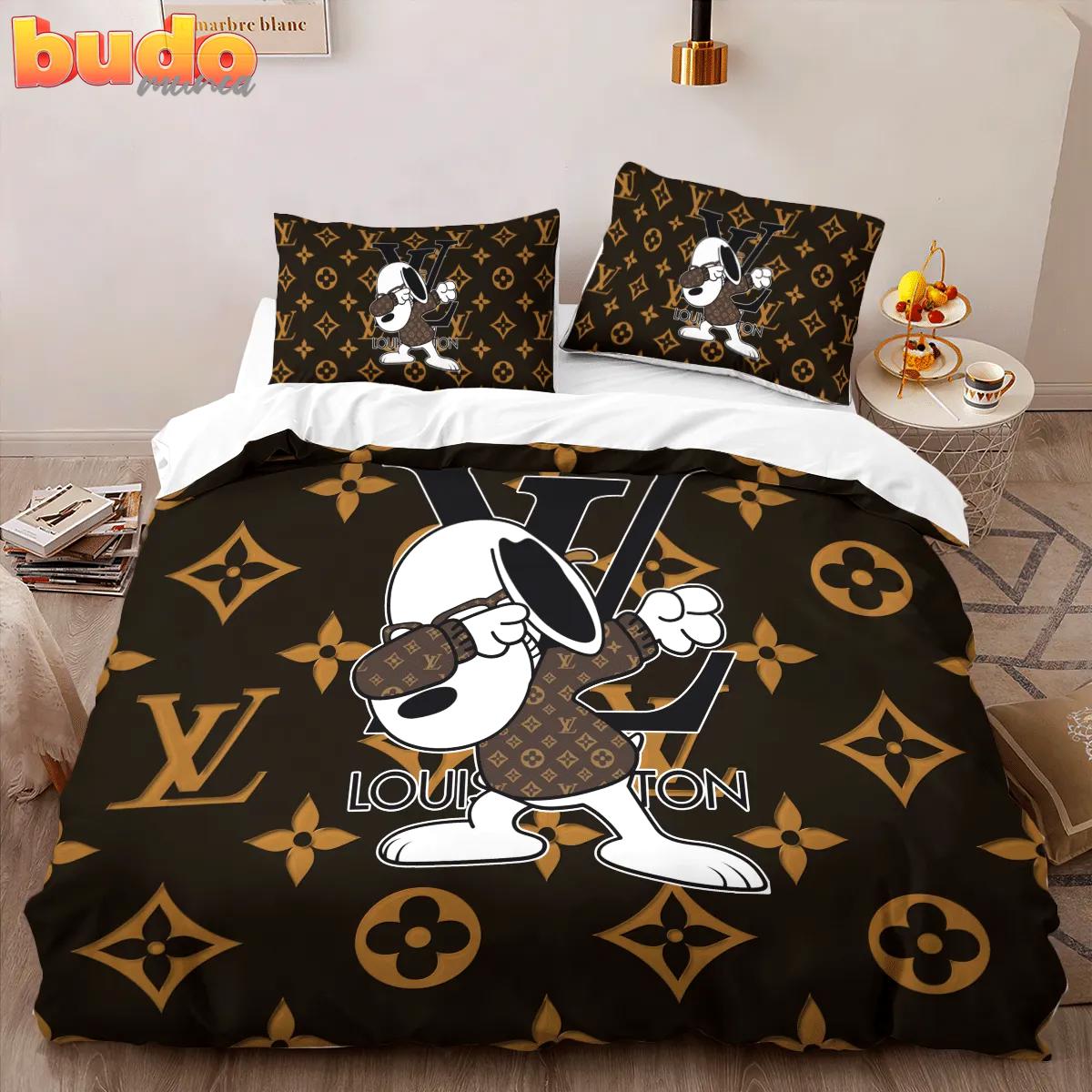 Louis vuitton dabbing snoopy luxury brand bedding set bedspread duvet cover set home decor
