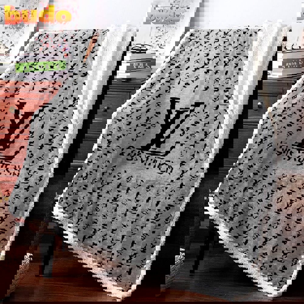 Louis vuitton grey fashion luxury brand premium blanket fleece home decor