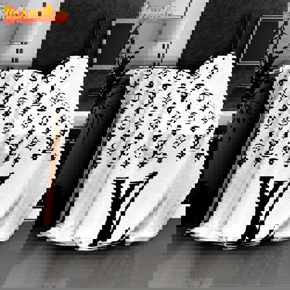 Louis vuitton white fashion logo luxury brand blanket fleece home decor