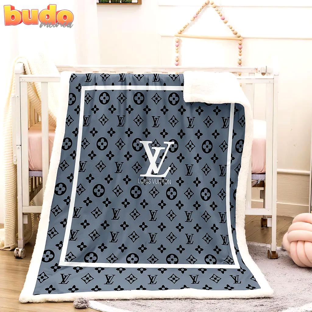 Louis vuitton white logo gray luxury brand premium blanket fleece home decor
