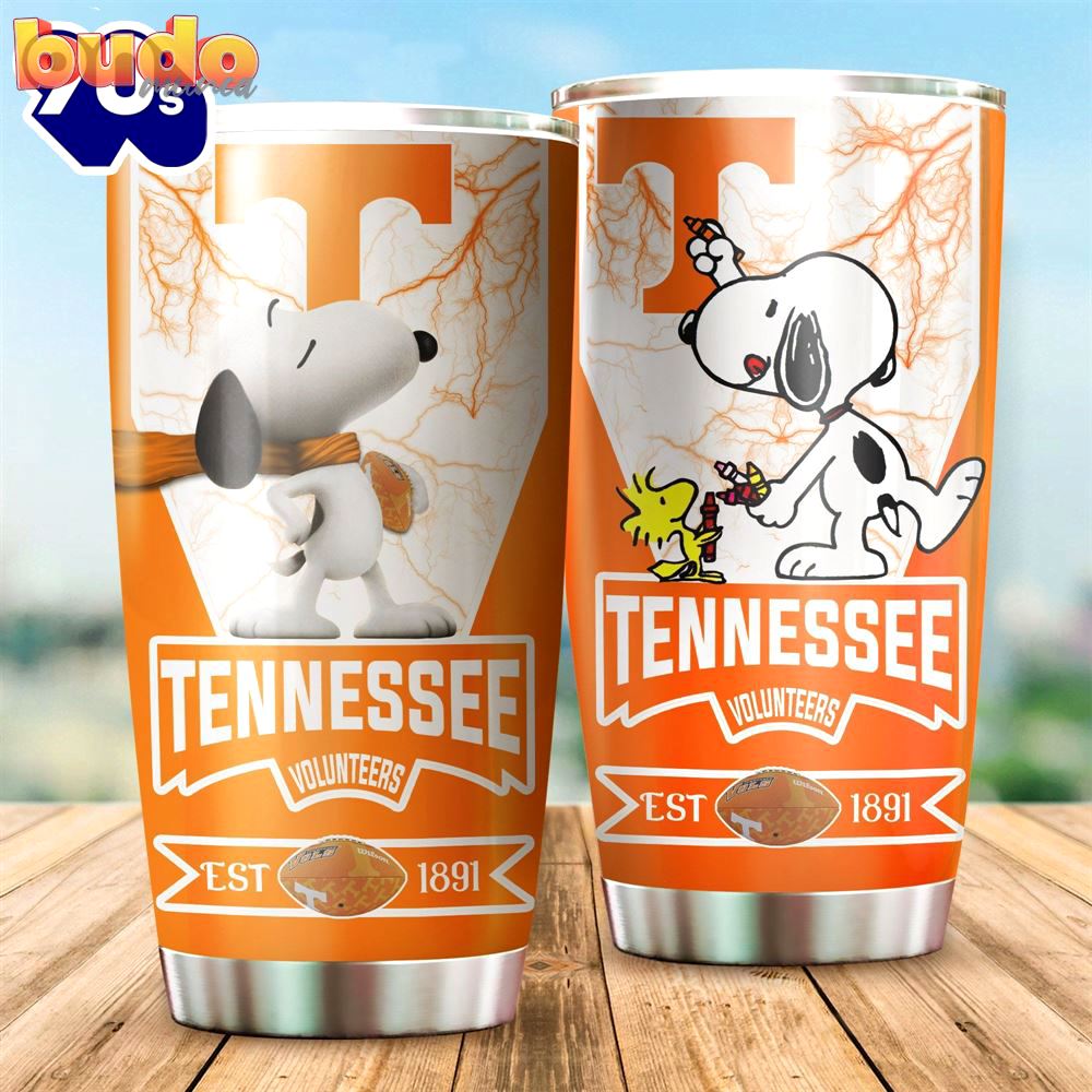 Tennessee volunteers snoopy all over…