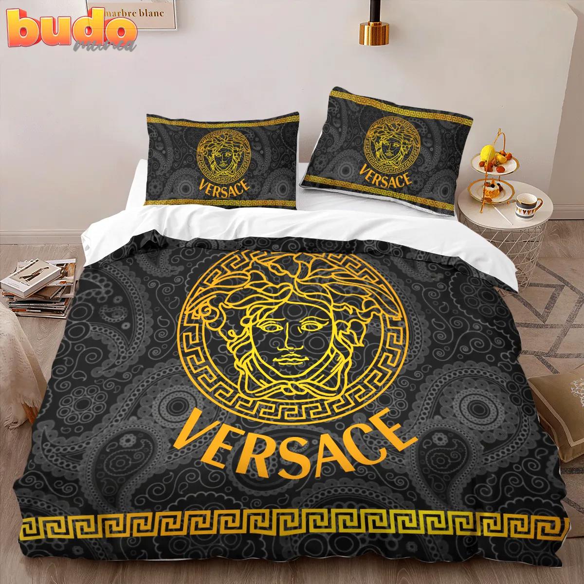 Versace black golden logo limited edition luxury brand high-end bedding set lv home decor