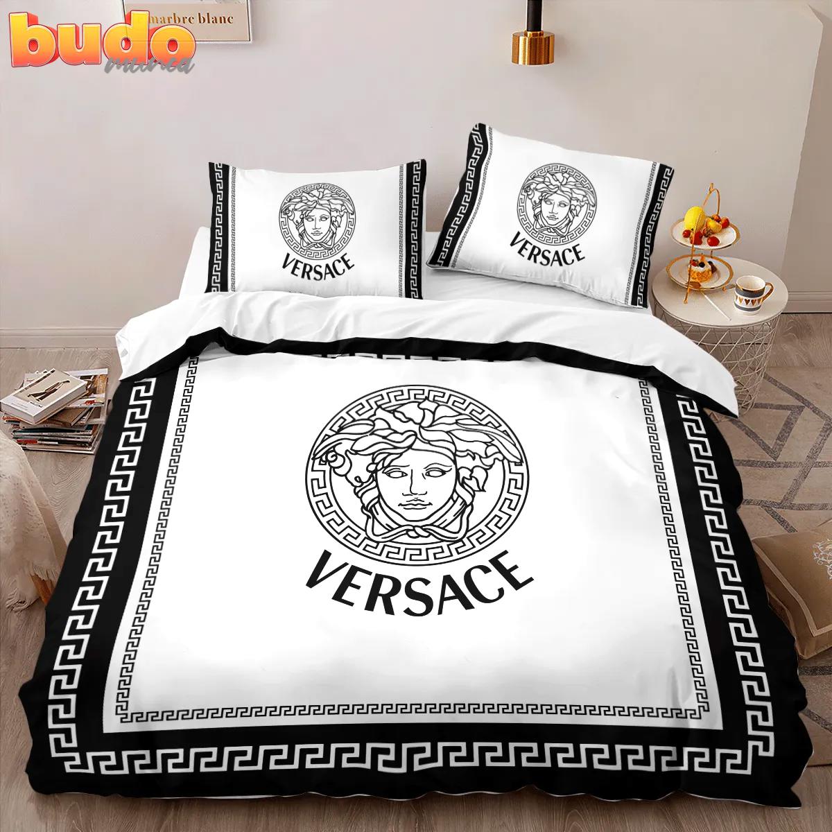 Versace white black limited edition luxury brand high-end bedding set lv home decor