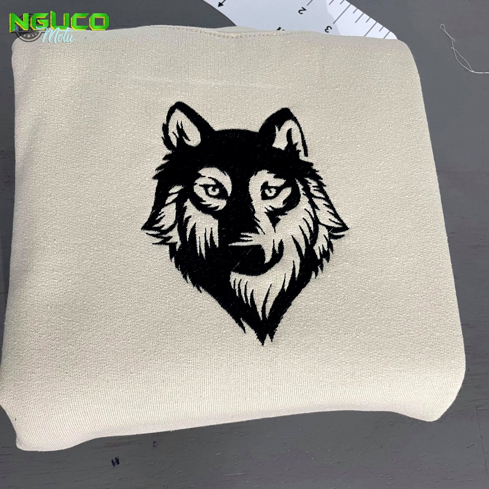 New trend wolf embroidered sweatshirts embroidery tshirt sweatshirt hoodie gift