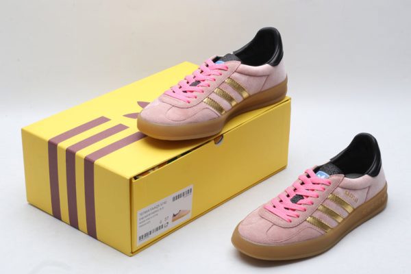 Adidas x gucci gazelle pink velvet
