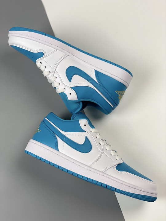 Air jordan 1 low aquatone white teal 553558-174