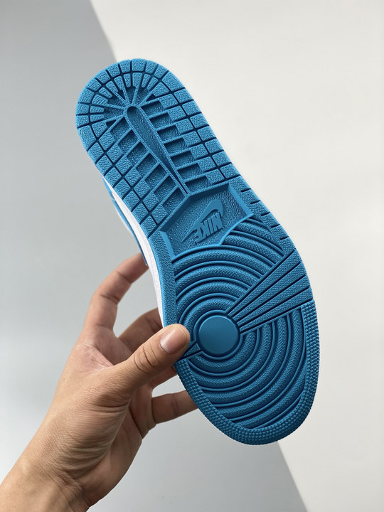 Air jordan 1 low aquatone white teal 553558-174