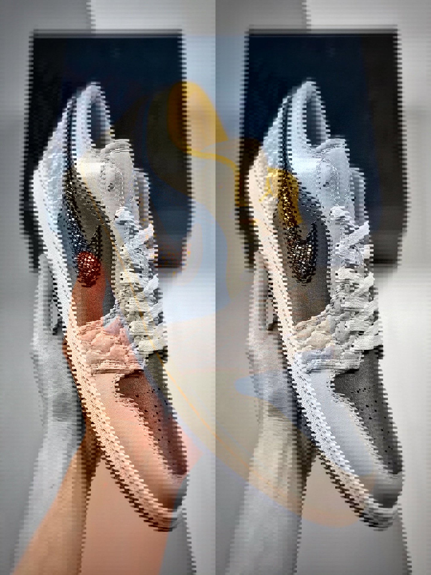 Air jordan 1 low beaded swoosh dv1762-001