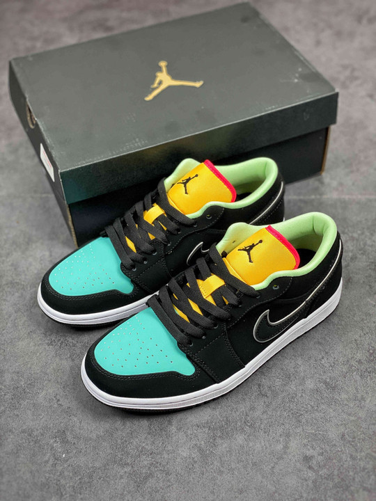 Air jordan 1 low black/aurora green/laser orange