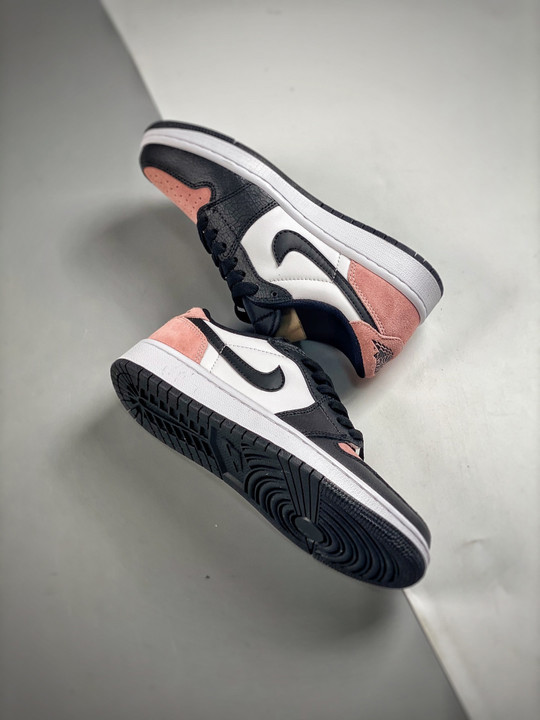 Air jordan 1 low black/bleached coral-white-grey fog cz0790-061