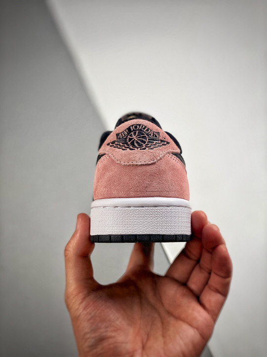 Air jordan 1 low black/bleached coral-white-grey fog cz0790-061