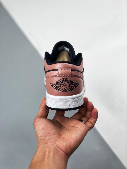 Air jordan 1 low black/crimson tint