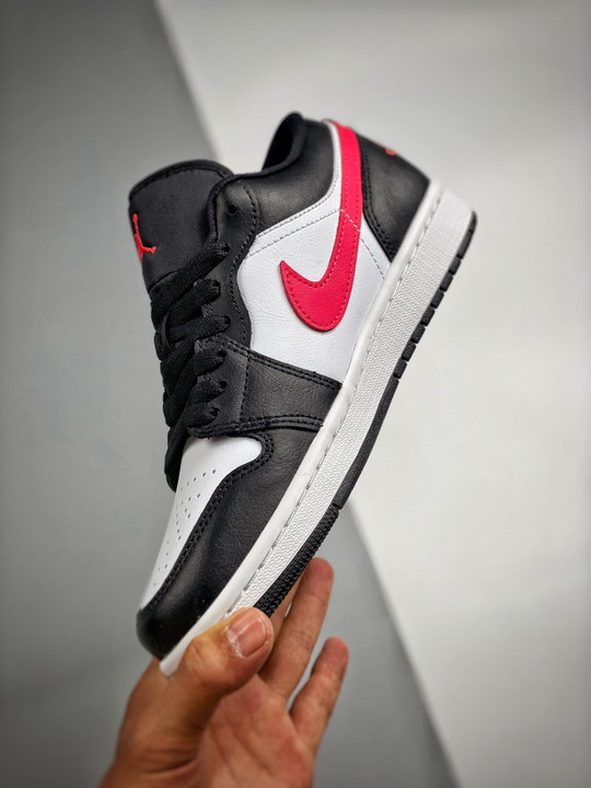 Air jordan 1 low black/siren red-white dc0774-004