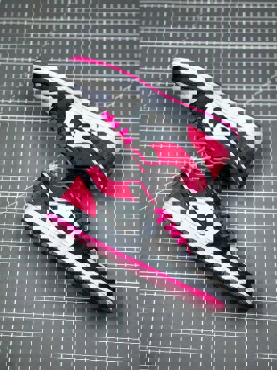 Air jordan 1 low black/white-magenta ck3022-005