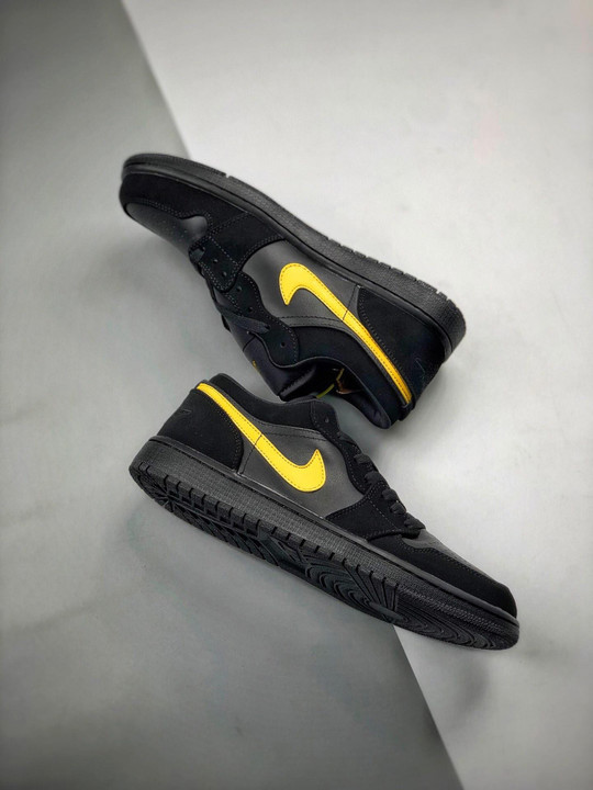 Air jordan 1 low black yellow 553558-071