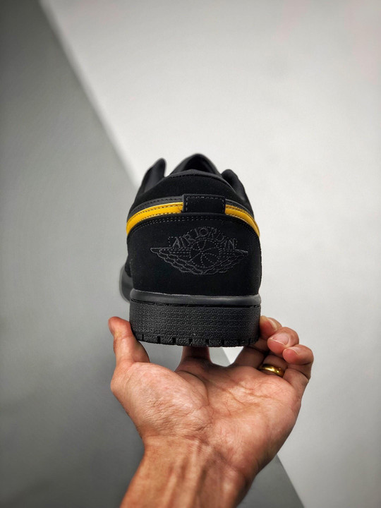 Air jordan 1 low black yellow 553558-071