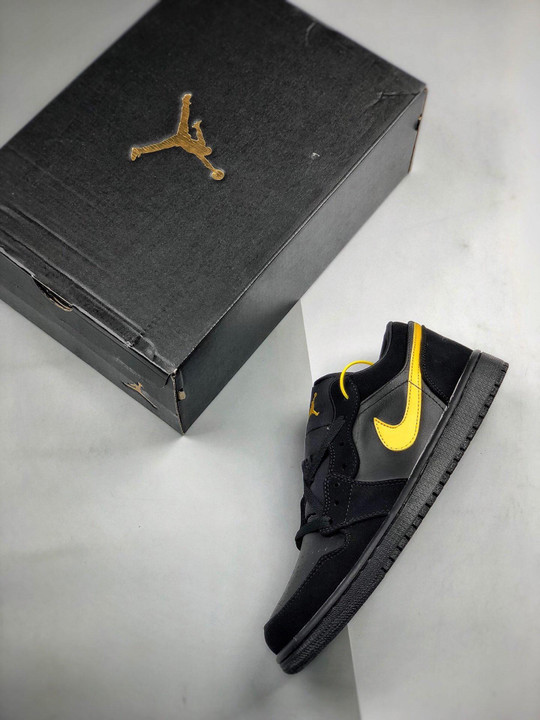 Air jordan 1 low black yellow 553558-071