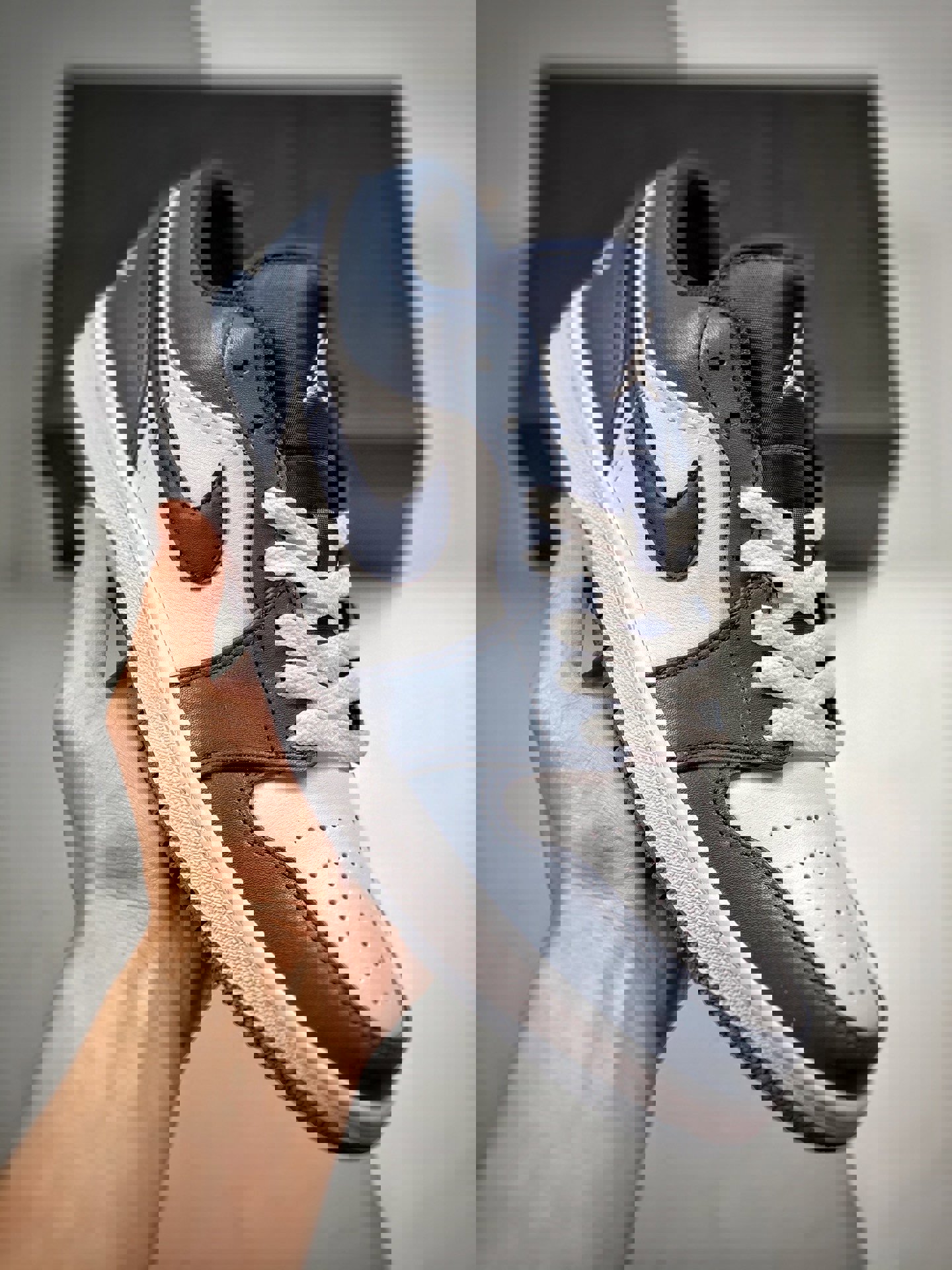 Air jordan 1 low blue tones 553558-414