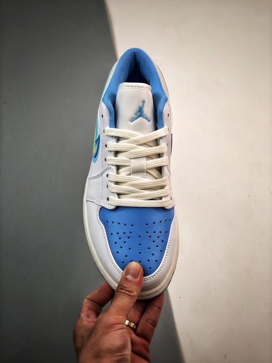 Air jordan 1 low born to flysail/university blue