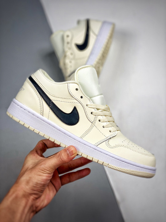 Air jordan 1 low coconut milk/black-white dc0774-121