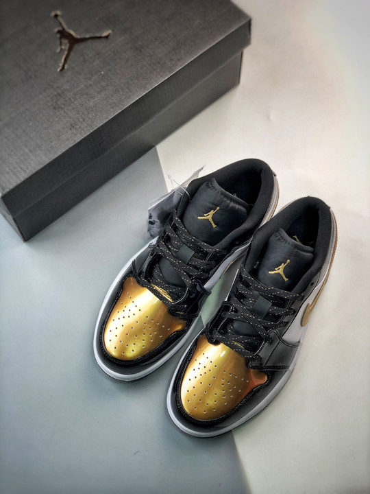 Air jordan 1 low copper toemetallic gold/black-white