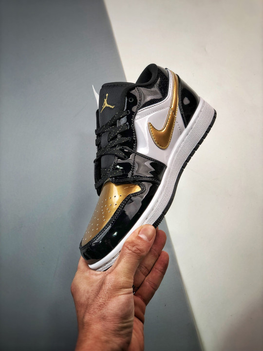 Air jordan 1 low copper toemetallic gold/black-white