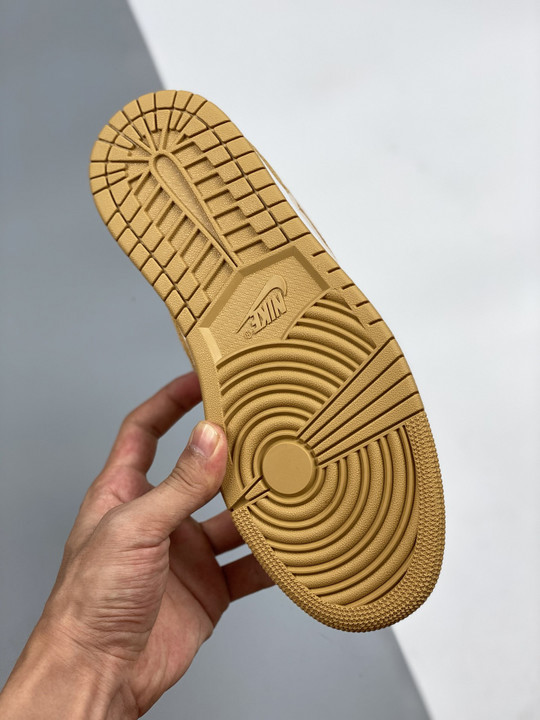 Air jordan 1 low corduroy and suede dh7820-700