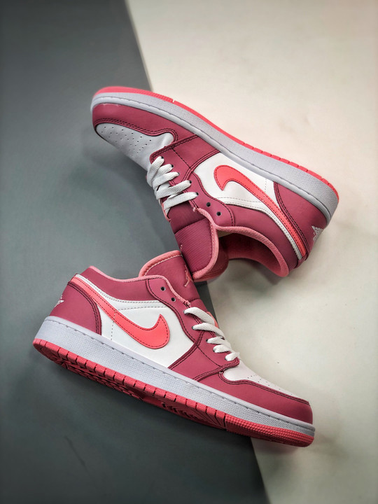 Air jordan 1 low desert berry/coral chalk-white 553560-616