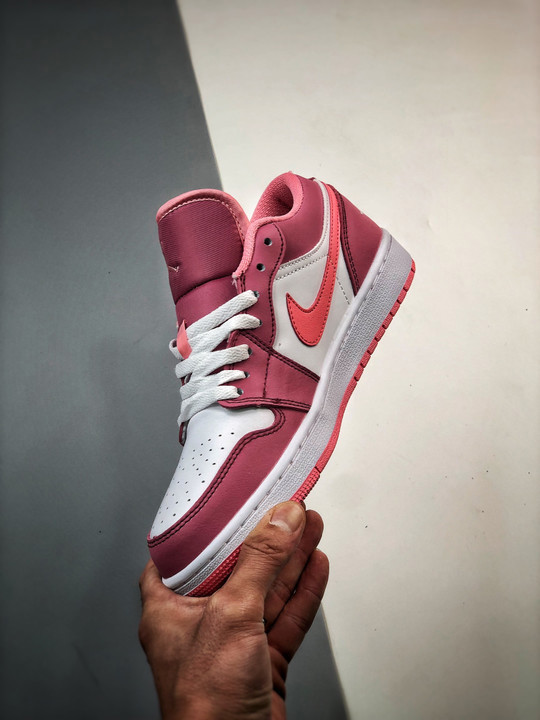 Air jordan 1 low desert berry/coral chalk-white 553560-616