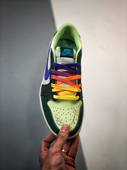 Air jordan 1 low doernbechergorge green/court purple-white-barely volt