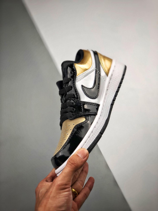 Air jordan 1 low gold toe cq9447-700