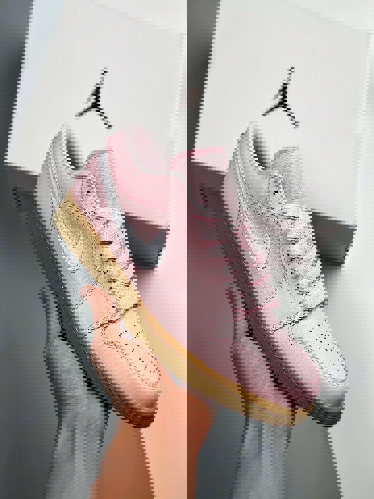 Air jordan 1 low gs arctic pink/white-gum light brown