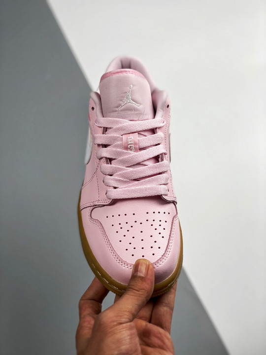 Air jordan 1 low gs arctic pink/white-gum light brown