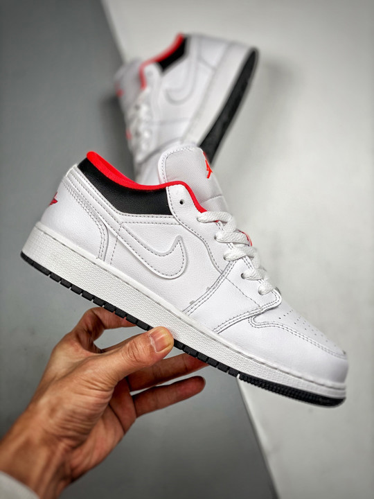 Air jordan 1 low gs chicago home white black red
