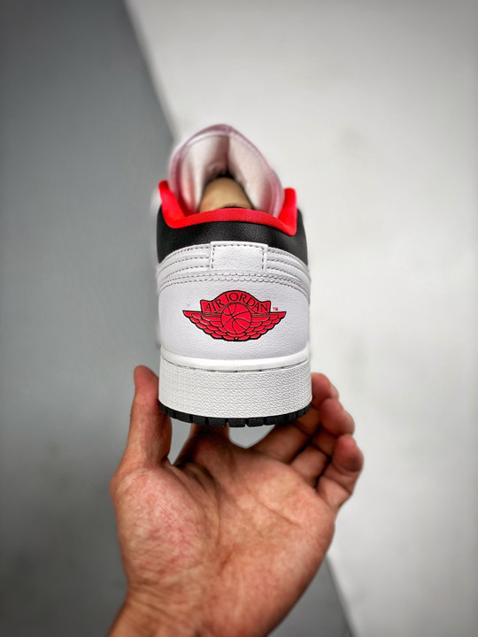 Air jordan 1 low gs chicago home white black red