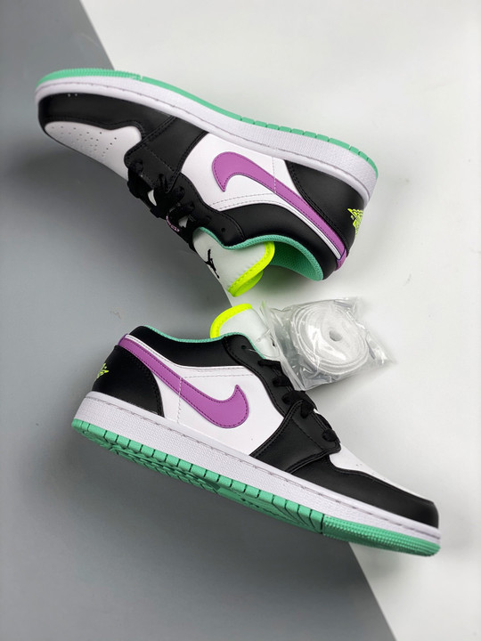 Air jordan 1 low gs white/black-green glow