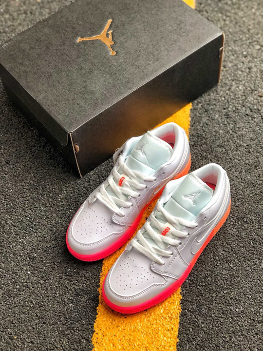 Air jordan 1 low gs white/bright crimson-bright mango-white